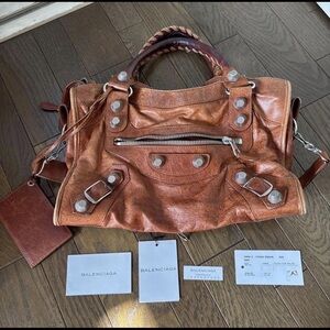 NOT FOR SALE ONLY USE FOR PHOTOS